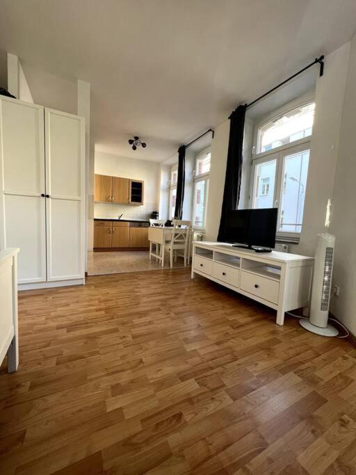 R&L Apartment Karl-Heine-Strasse Og لبسيا المظهر الخارجي الصورة